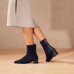 VIVAIA Navy Blue Ribbed Booties Block Heel Back Zip Ankle‎ Boots EU/38 US/7-7.5
